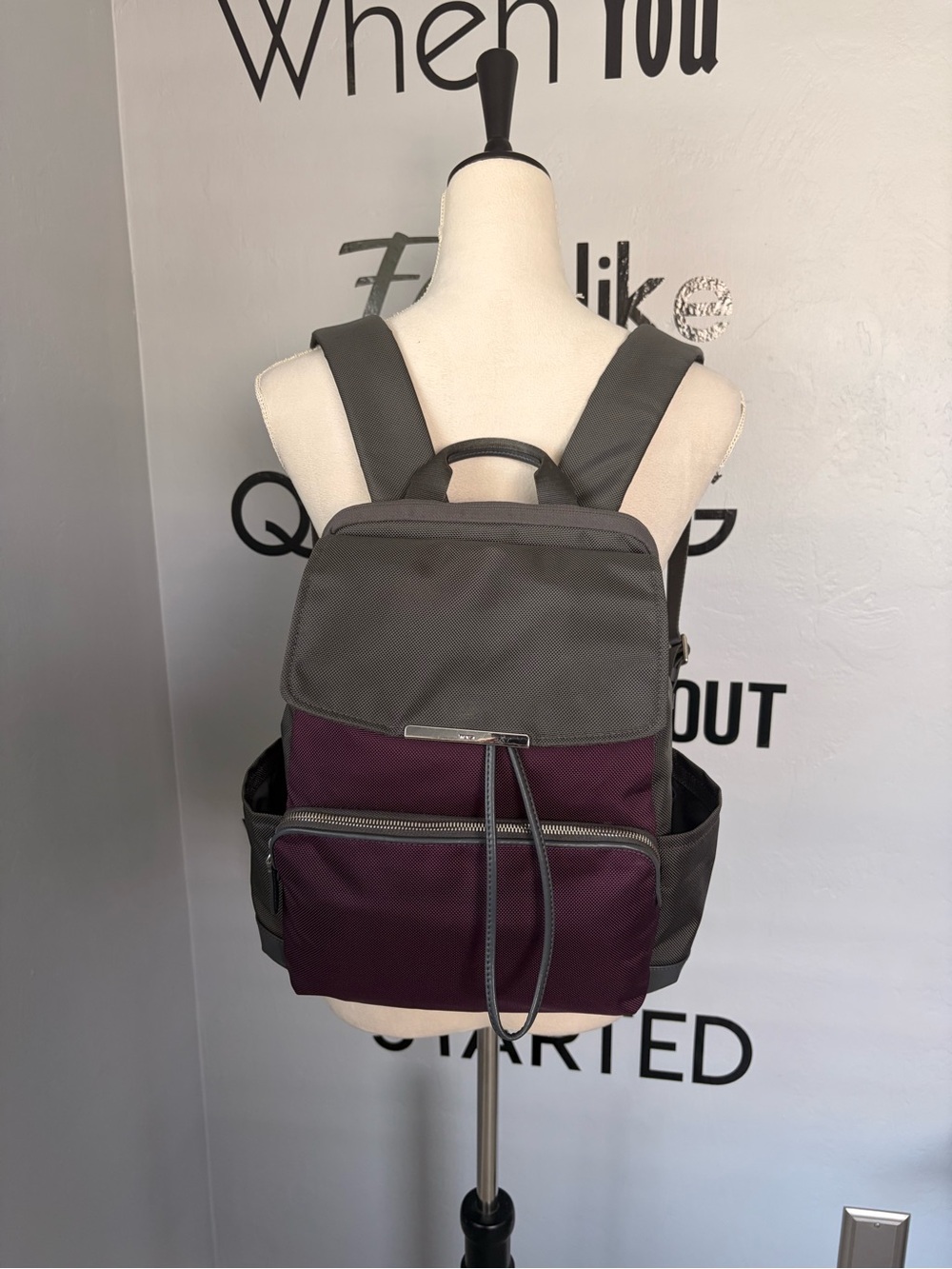 EUC  Tumi Voyageur Two-Tone Plum and Gray Backpack